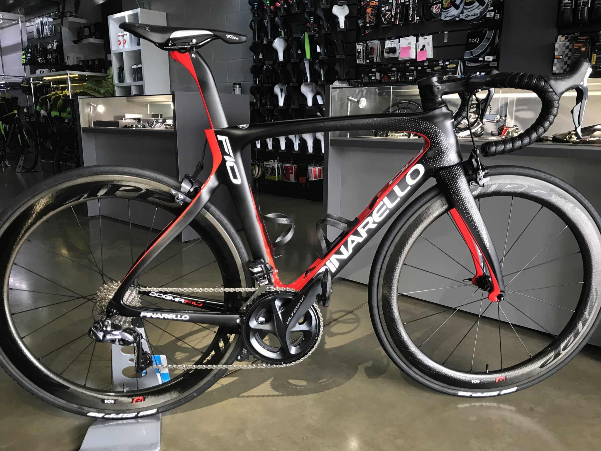 pinarello pista track